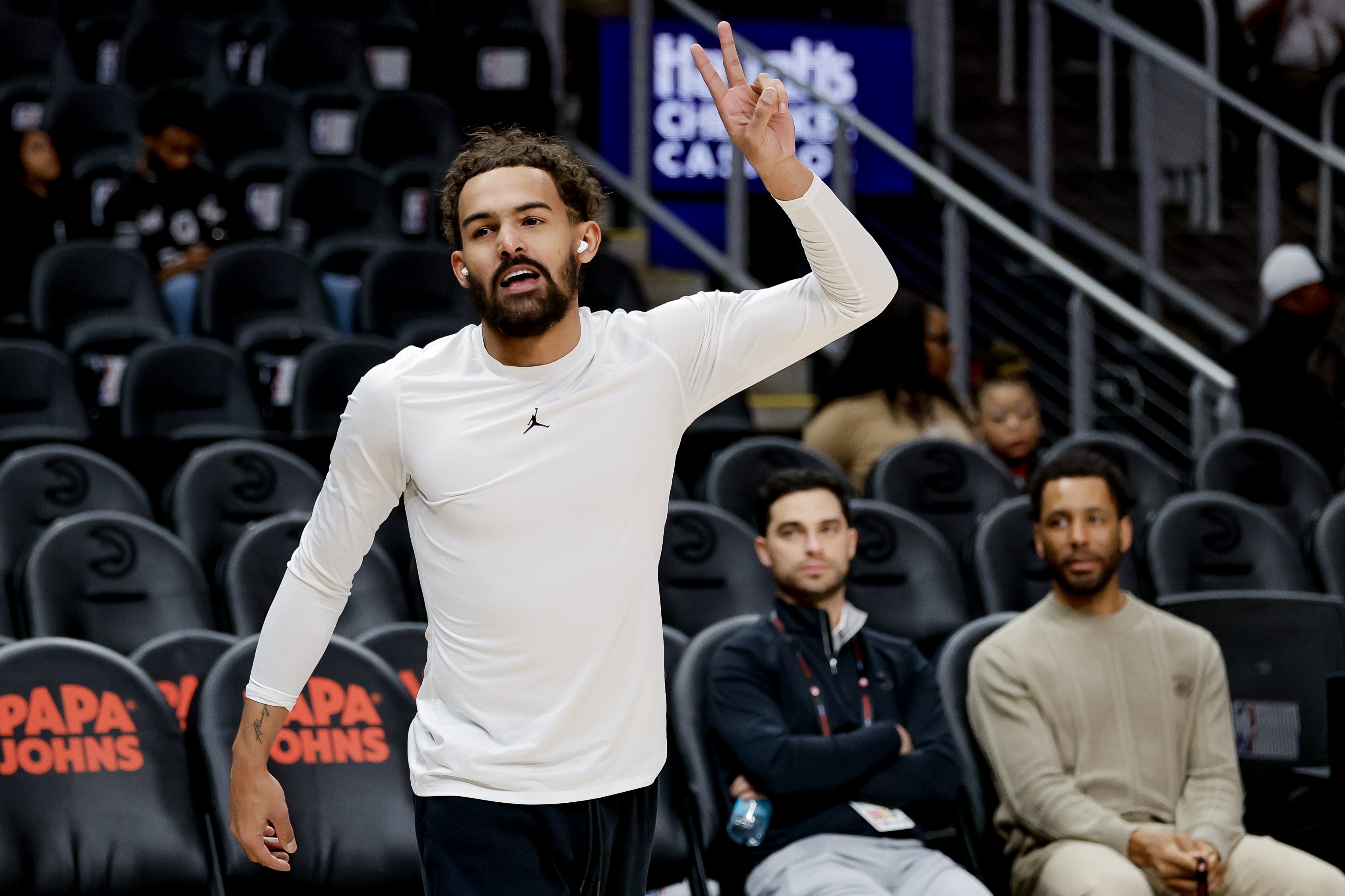 开云官网-名记：特雷·杨的交易昨晚已接近达成 双方球队将在今天正式官宣